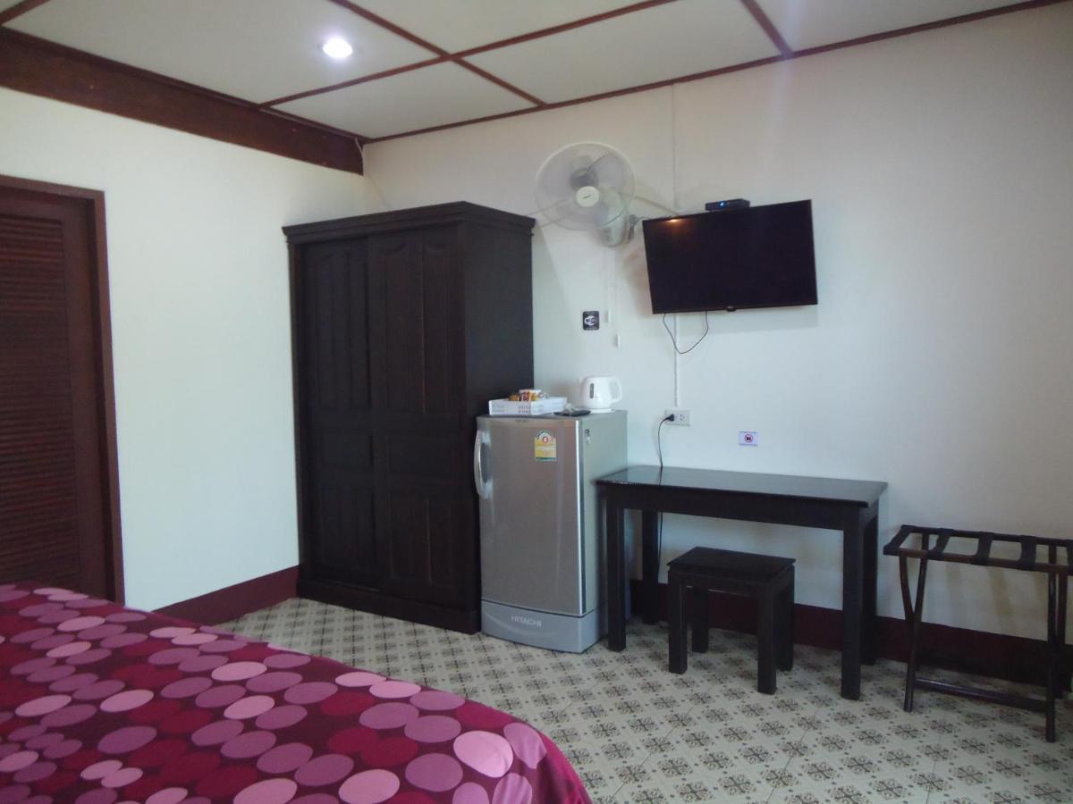 Sea Breeze House, Naiplao Beach Khanom Exterior photo