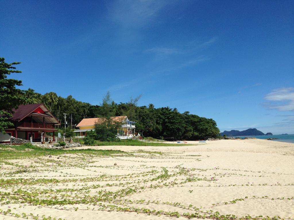 Sea Breeze House, Naiplao Beach Khanom Room photo