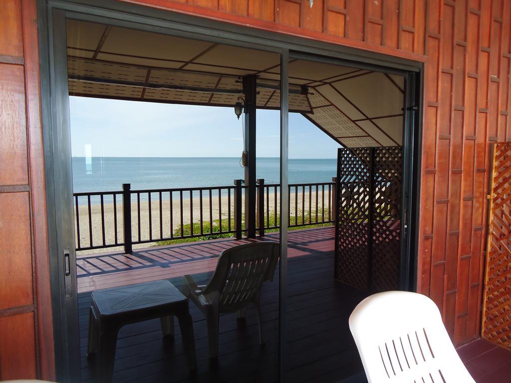 Sea Breeze House, Naiplao Beach Khanom Exterior photo